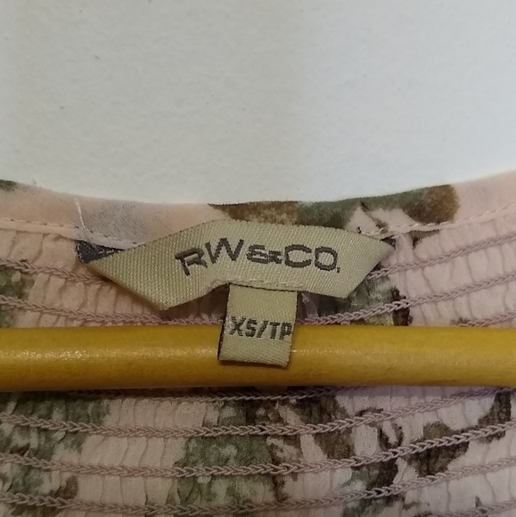 RW&CO Blouse - Picture 2 of 4